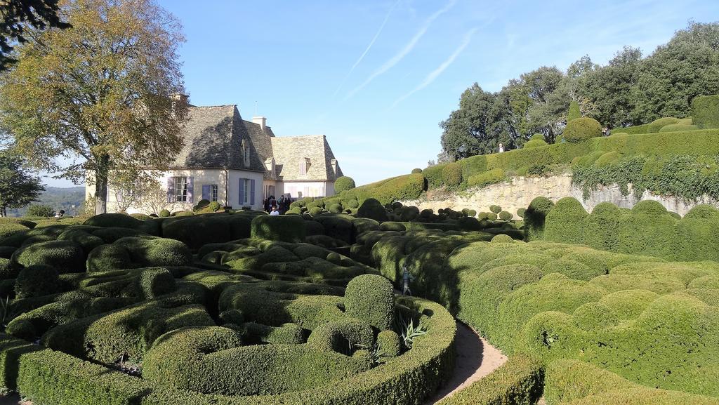 Au Pied Du Chateau - 5 A 11 Personnes - Baignade-Canoe-Piste Cyclable A 100 M Castelnaud La Chapelle Exterior foto